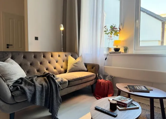 Red Currant - Prague Apartment